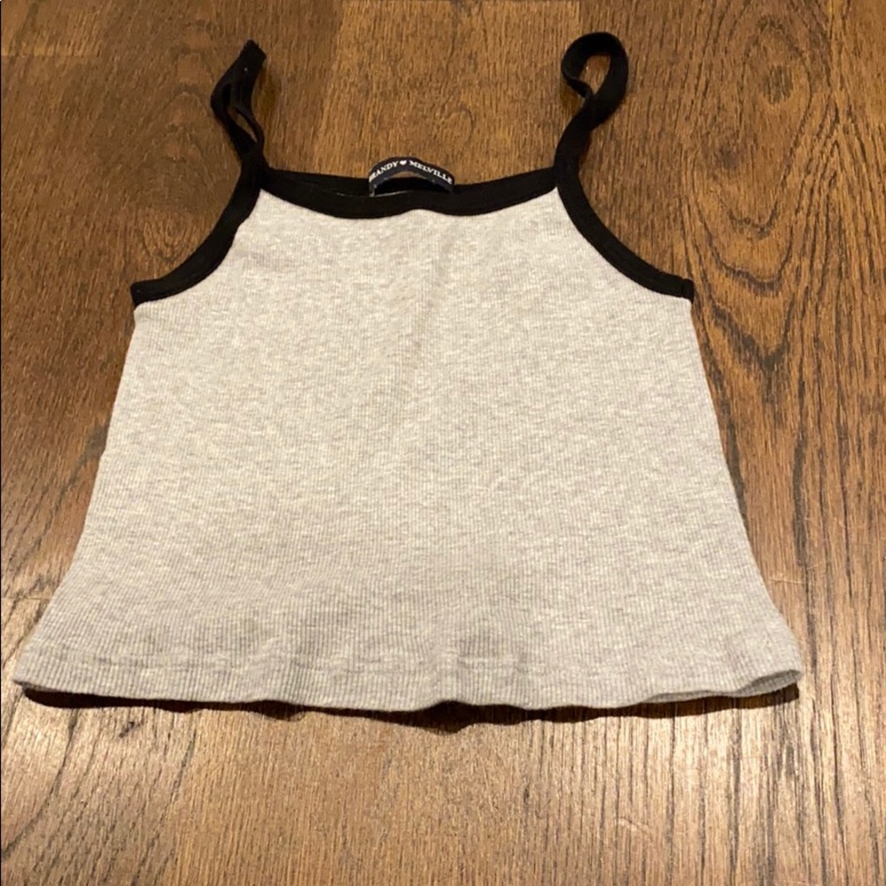 grey crop top